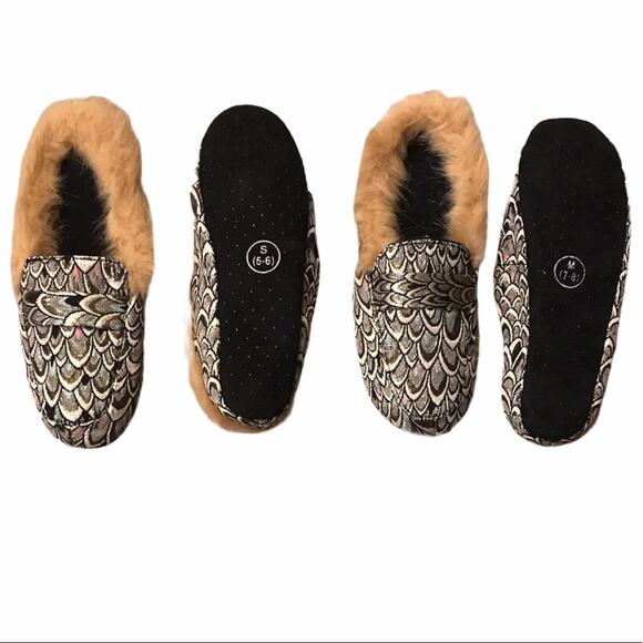 INC Mule Slippers Faux Fur Silver Jacquard Print Medium Size 7/8 - Picture 5 of 5